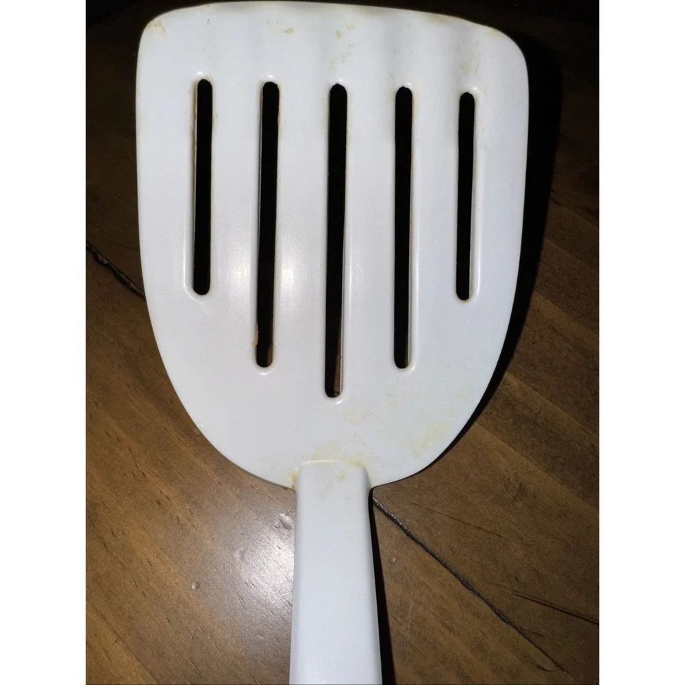 Vintage Melamine Slotted Spatula White 5 Slot Smooth Handle 12